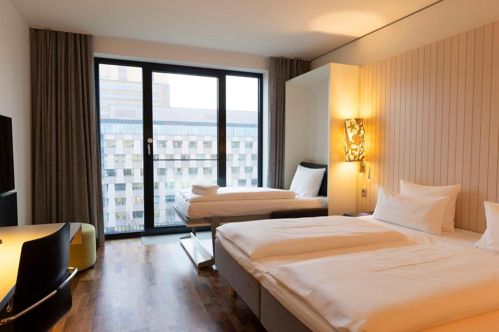 Hotel Scandic Potsdamer Platz 4*